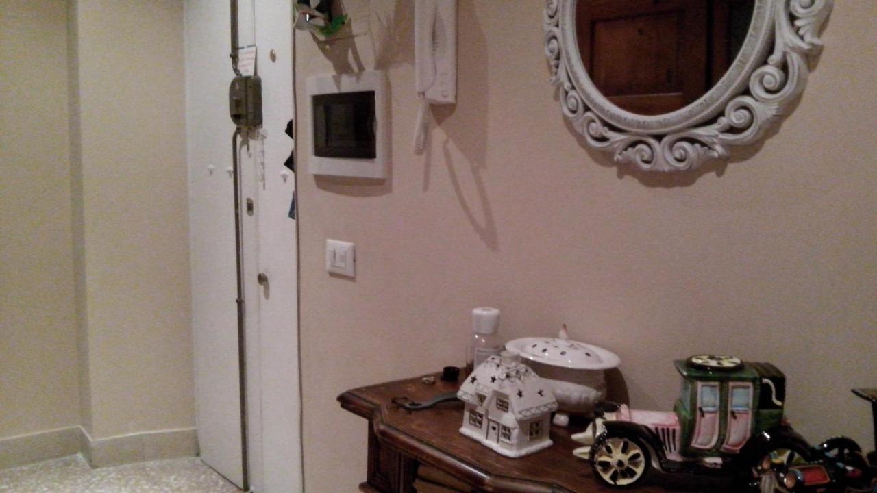 Affittacamere , Rooms Near Trastevere Station Rome Bagian luar foto